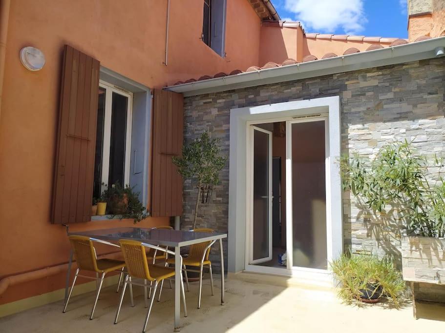 Appartement Spacieux Avec Grand Patio, 1Er Etage Сижан Екстериор снимка