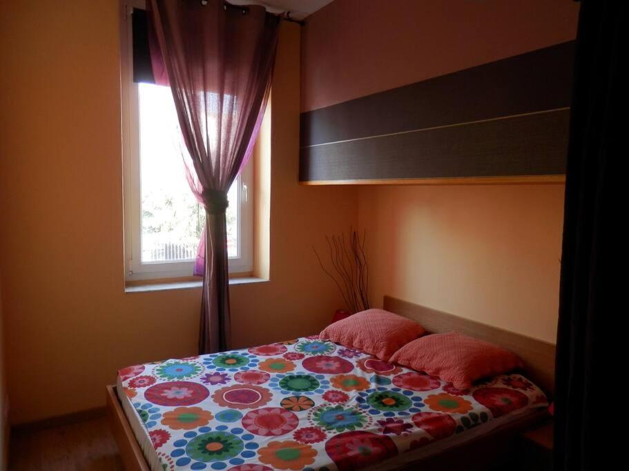 Appartement Spacieux Avec Grand Patio, 1Er Etage Сижан Екстериор снимка